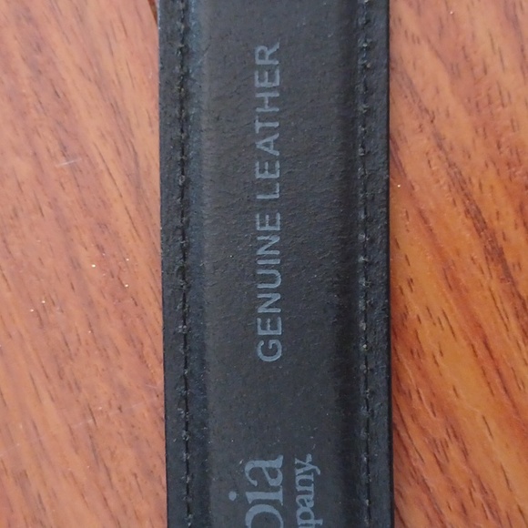COLUMBIA Sportswear Company, Leather Black Belt Preowned 38 - Picture 7 of 13